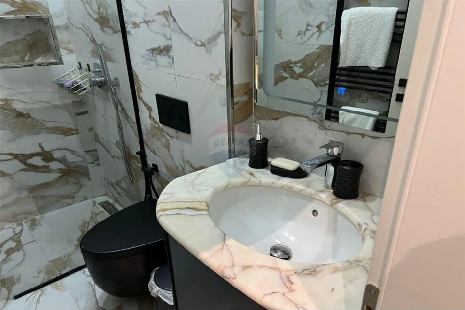 Tirane, jepet me qera apartament 2+1 Kati 1, 85 m² 650 € (Rruga e Dibres - Rruga e Dibrës - Selvia,)