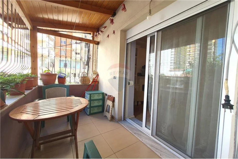 Tirane, jepet me qera apartament Kati 2, 108 m² 700 € (Myslym Shyri)