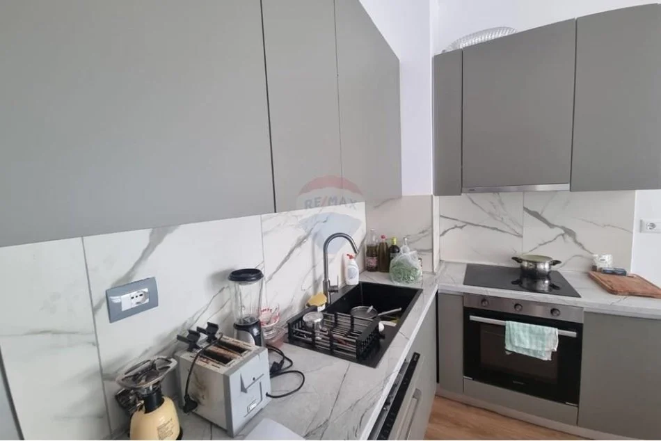 Tirane, shes apartament 1+1 Kati 6, 51 m² 80.000 € (APARTAMENT 1+1 PER SHITJE TE REZIDENCA KAIMI!)