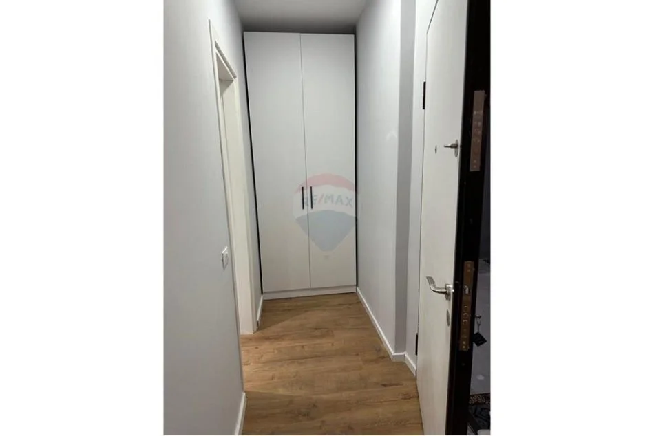 Tirane, shitet apartament 1+1 Kati 1, 70 m² 177.000 € (Rruga e Dibrës - Shkolla e Kuqe)