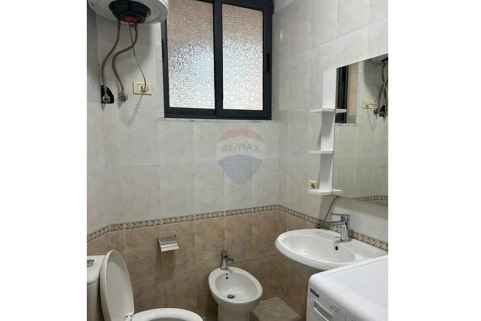 Tirane, jepet me qera apartament 2+1 Kati 5, 102 m² 650 € (Shkolla Baletit, Shqipëri)