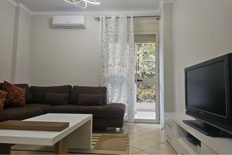 Tirane, jepet me qera 2+1 Kati 2, 100 m² 800 € (Myslym Shyri, Shqipëri)