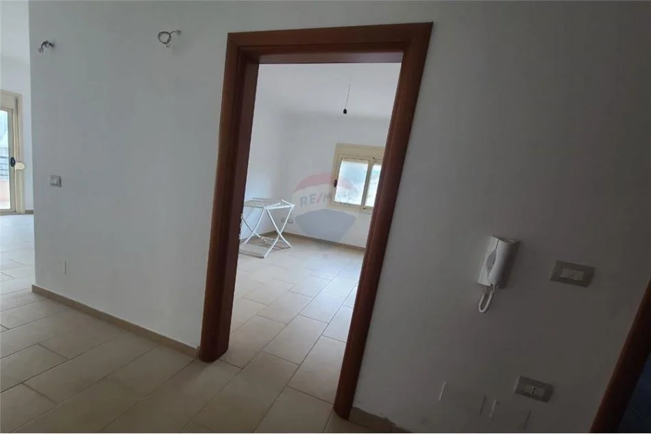 Vlore, shitet apartament 1+1 , 67 m² 100.000 € (Stefan Pano)