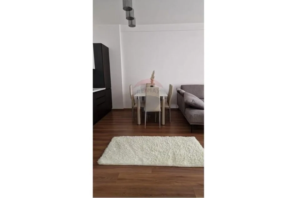 Tirane, jepet me qera apartament 1+1 Kati 9, 83 m² 550 € (Rruga e Dibrës - Farmacia 10)