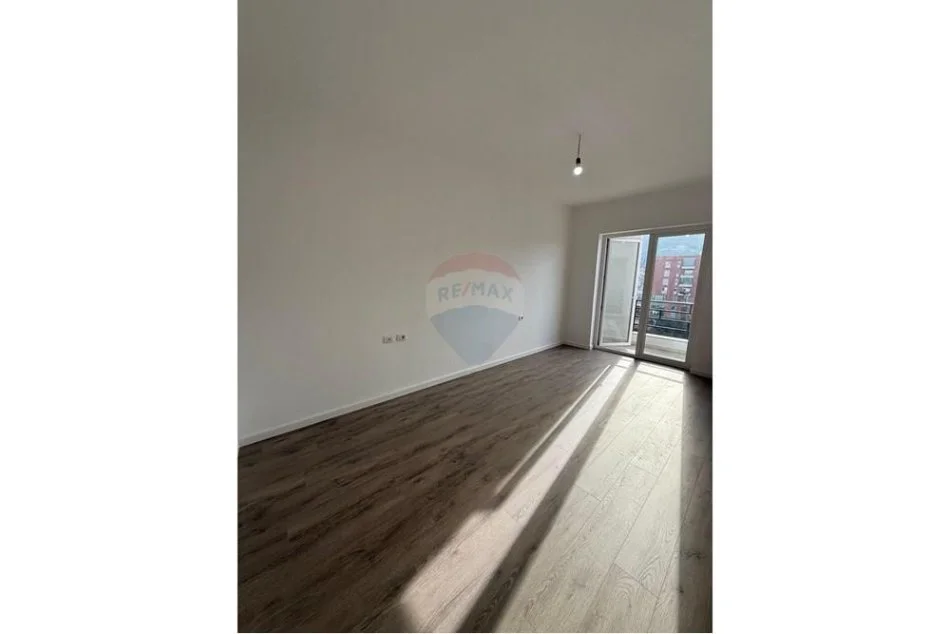 Tirane, shitet apartament 2+1 Kati 5, 97 m² 145.000 € (Yzberisht - Pallatet Cabej)