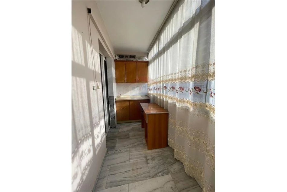 Tirane, jepet me qera 2+1 Kati 3, 93 m² 400 € (dritan hoxha - Laprakë, Shqipëri)