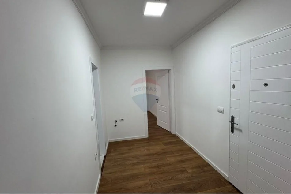 Tirane, shitet apartament 1+1 Kati 1, 65 m² 98.000 € (Selitë - Pallati me Shigjeta, Shqipëri)