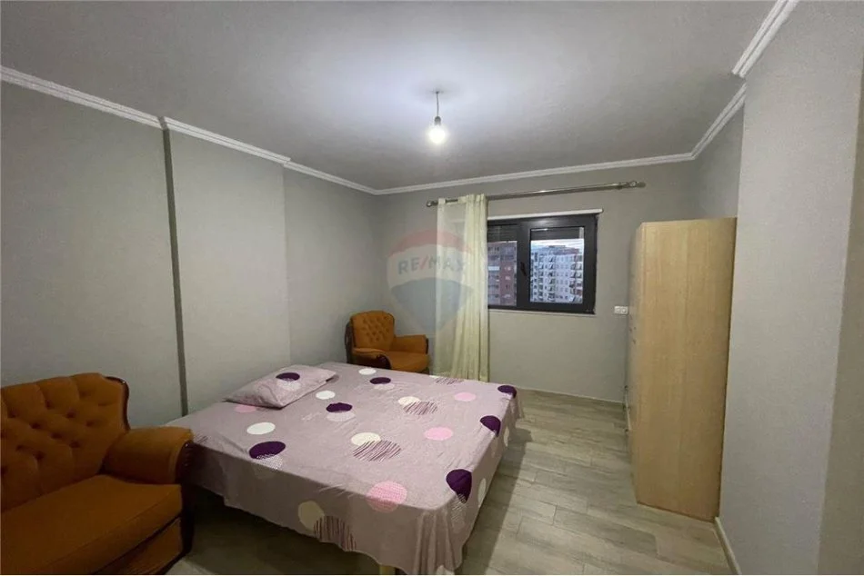 Tirane, shitet apartament 2+1+Ballkon , 108 m² 140.000 € (astir)