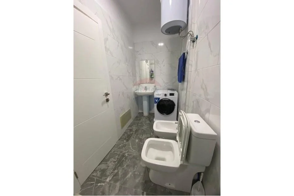 Tirane, jepet me qera apartament 2+1 Kati 3, 100 m² 600 € (Farmacia 10, Rruga e Dibres)