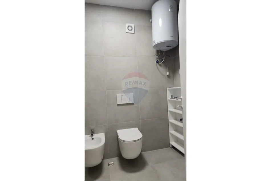Tirane, jepet me qera apartament 1+1 Kati 5, 70 m² 700 € (Shkolla e Baletit)