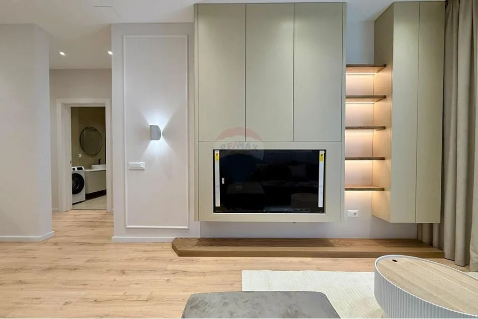 Tirane, jepet me qera 1+1+Ballkon Kati 5, 75 m² 1.000 € (Rruga e Kosovareve)