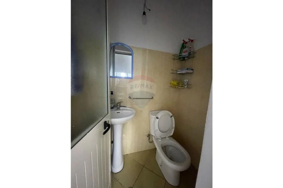 Tirane, shes ambjent biznesi Kati 0, 36 m² 72.000 € (SHITET AMBJENT KOMERCIAL TE RR. RIZA CEROVA!)