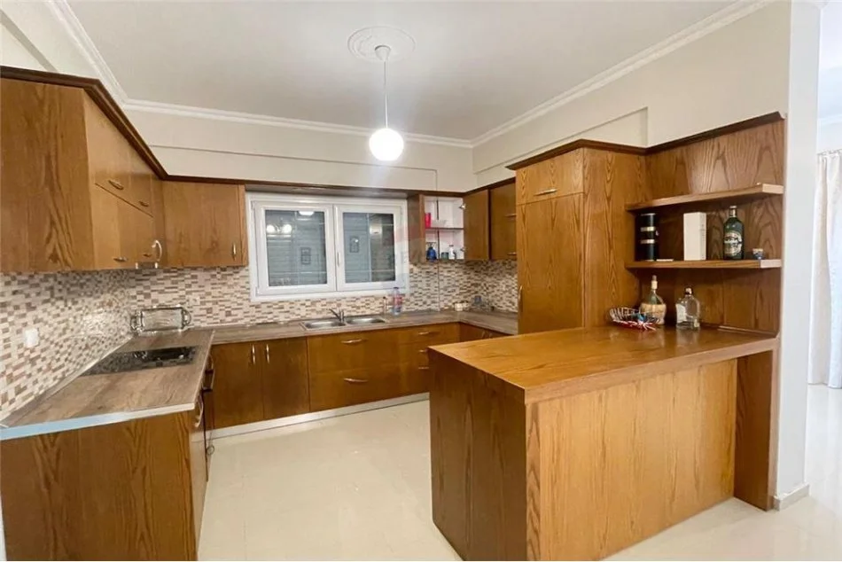 Vlore, shitet Vile 2 Katshe , 333 m² 200.000 € (Rr.Lef Sallata)