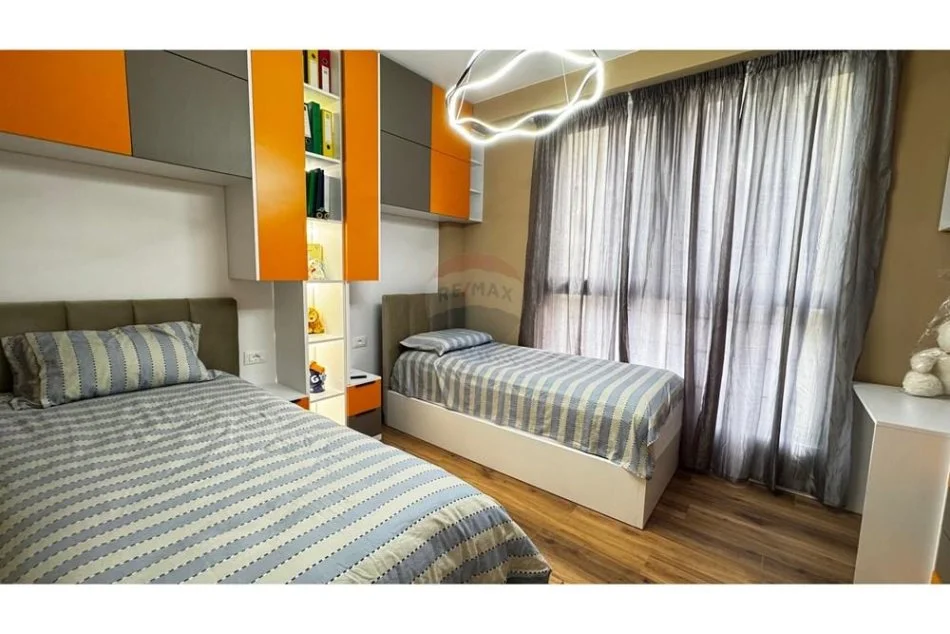 Tirane, jepet me qera apartament 2+1+Ballkon Kati 6, 110 m² 750 € (Rezidenca Turdiu)