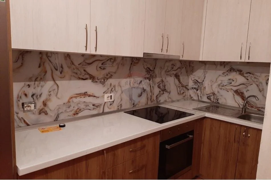 Tirane, jepet me qera apartament 2+1 Kati 2, 90 m² 400 € (Bulevardi Migjeni)