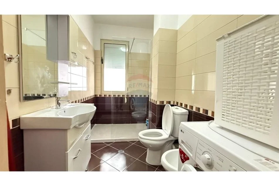 Tirane, jepet me qera apartament 2+1 Kati 1, 86 m² 600 € (kopeshti zoologjik)