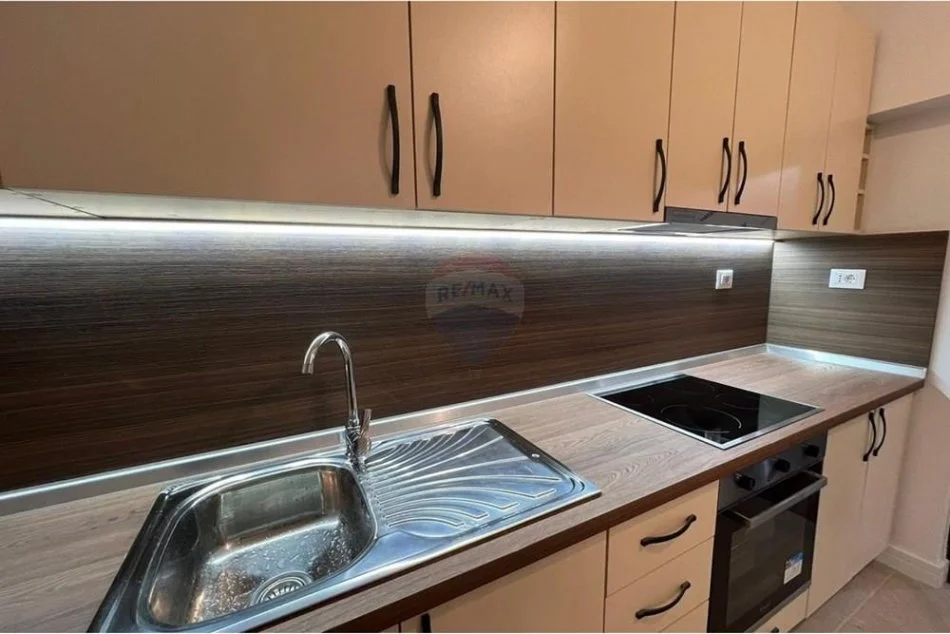 Tirane, jepet me qera apartament 2+1 Kati 2, 101 m² 600 € (rruga mine peza)