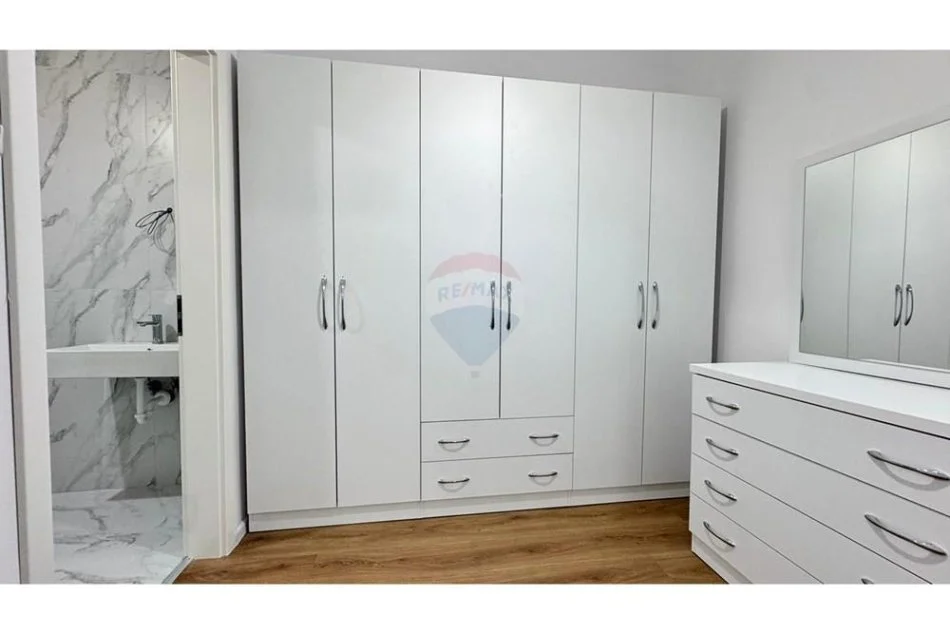 Tirane, jepet me qera apartament 2+1 , 75 m² 550 € (rruga pasho hysa)