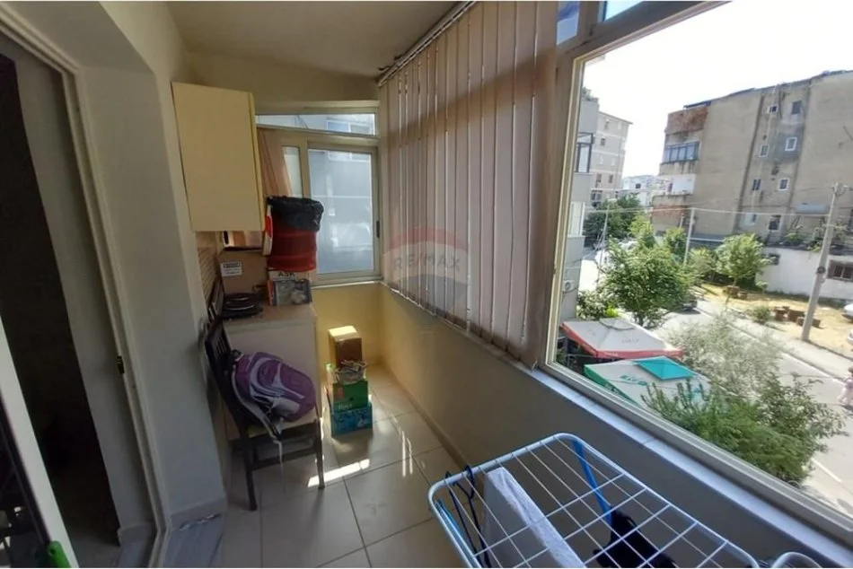Tirane, jepet me qera apartament 2+1 Kati 3, 73 m² 500 € (rruga irfan tomini)