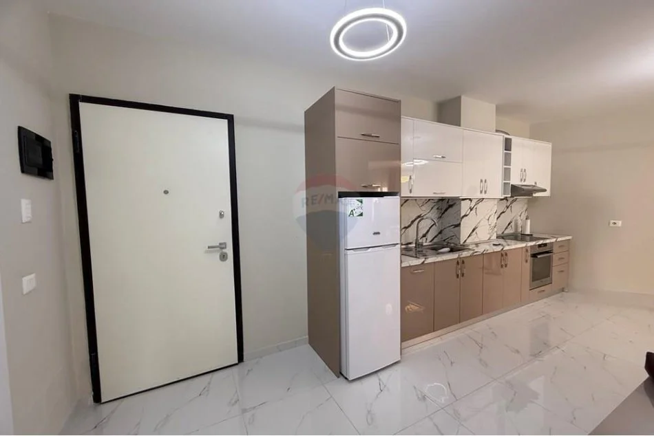Tirane, jepet me qera apartament 1+1 , 70 m² 600 € (rruga haxhi hysen dalliu)