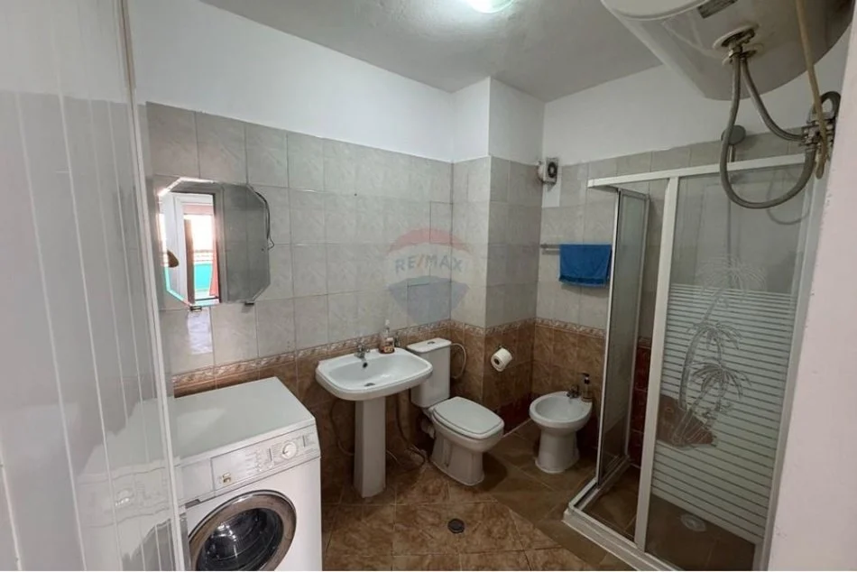 Shqiperi, jap me qera apartament 2+1 Kati 2, 94 m² 600 € (rruga e dibres)