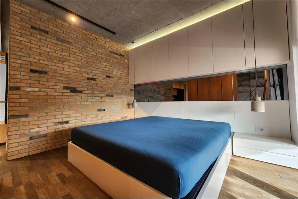 Tirane, jepet me qera 1+1 Kati 4, 65 m² 550 € (liqeni i thate)