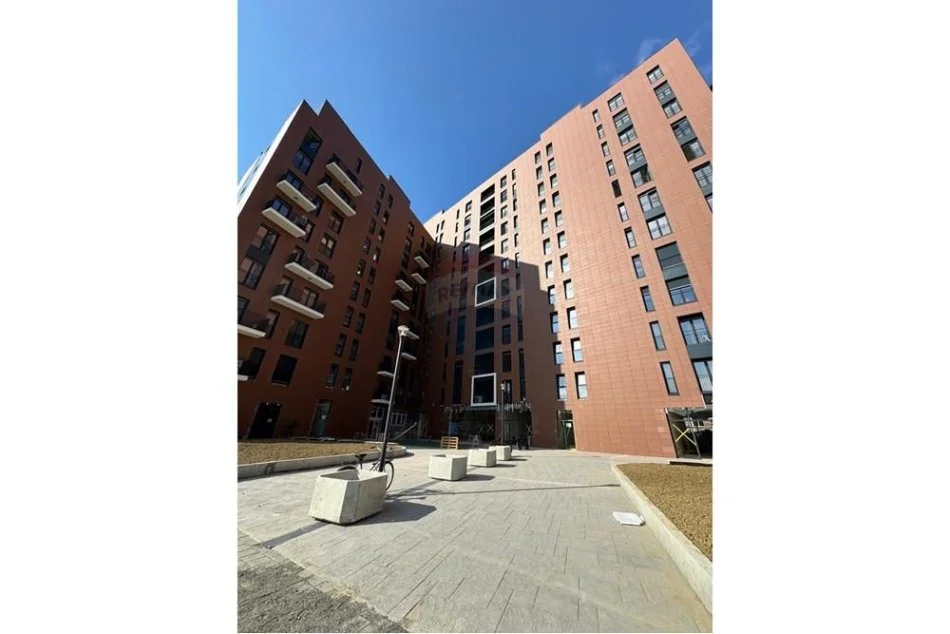 Tirane, shitet apartament 2+1+Ballkon Kati 10, 119 m² 250.000 € (SHITET APARTAMENT 2+1+2 ORBITAL 1!)