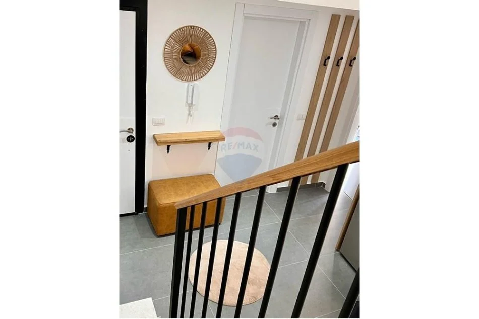 Tirane, jepet me qera apartament duplex 2+1 , 112 m² 1.000 € (Kodra e Diellit)