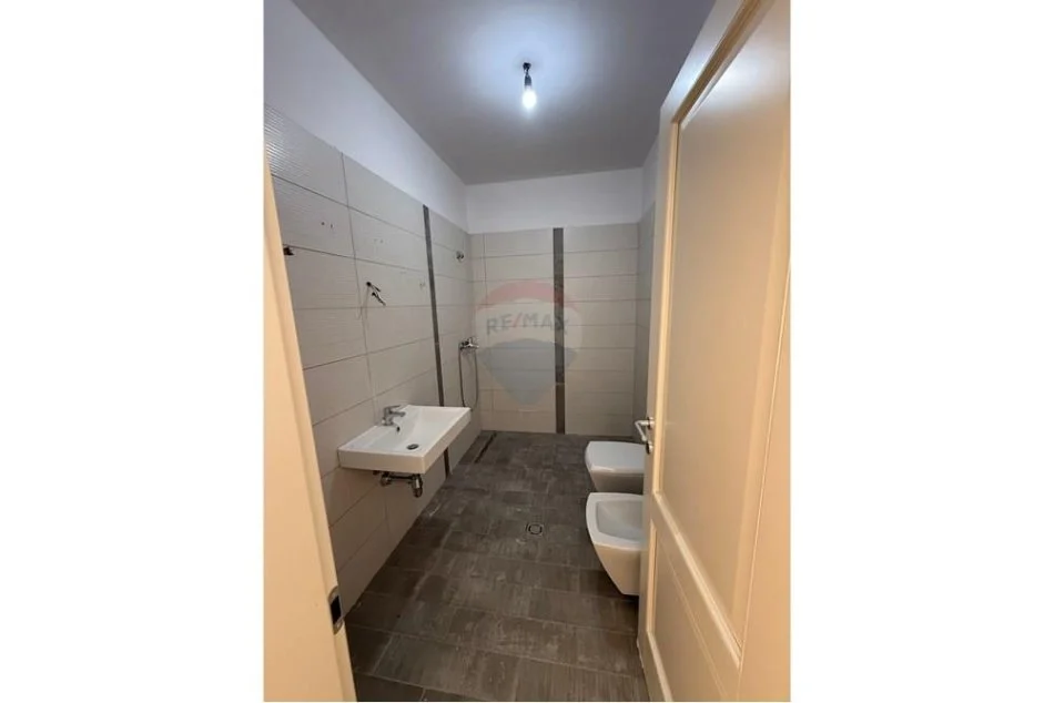 jepet me qera apartament 2+1 Kati 3, 100 m² 750 € (Kompliksi delijorgji)