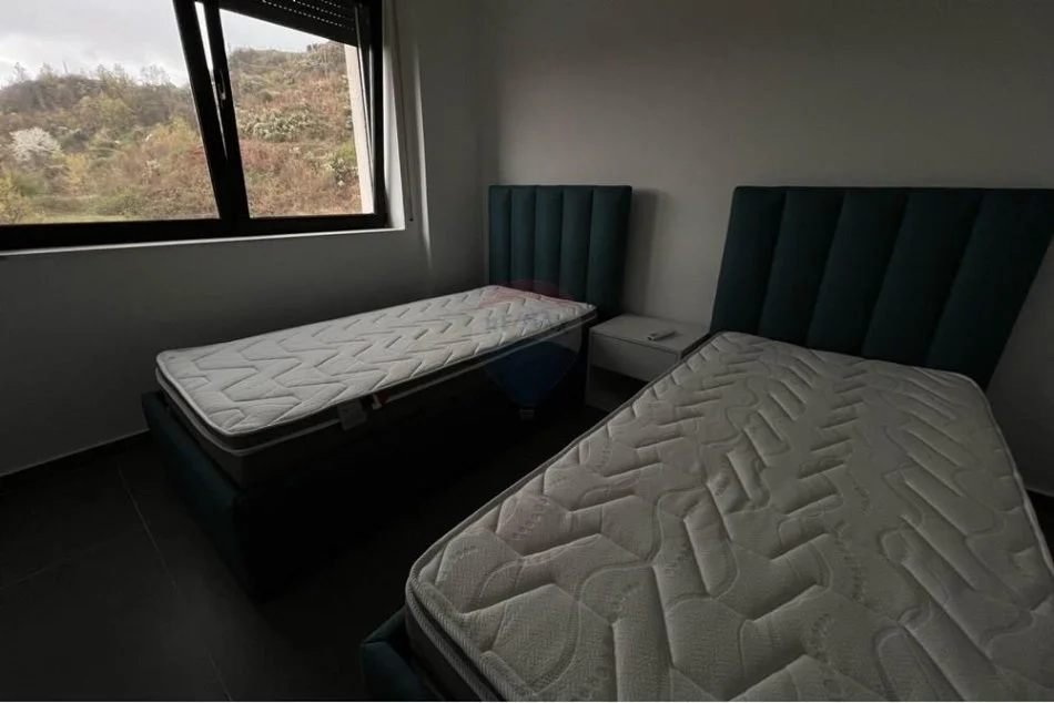 Tirane, jepet me qera apartament duplex 2+1 , 112 m² 1.000 € (Kodra e Diellit)