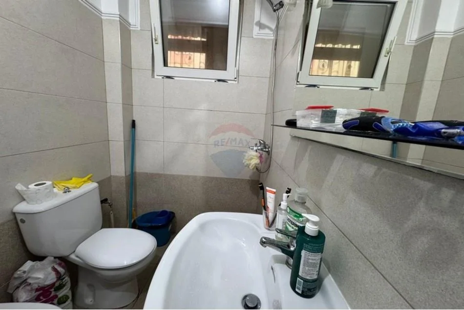 Tirane, shitet apartament 2+1+Aneks+Ballkon Kati 2, 70 m² 128.000 € (ish tregu elektrik)