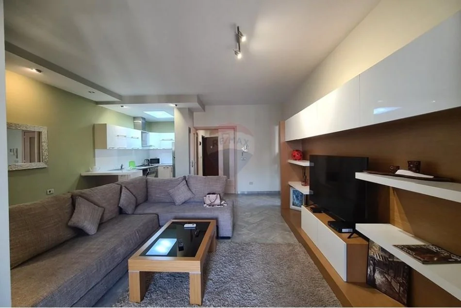 Tirane, jepet me qera apartament 2+1 Kati 9, 111 m² 1.500 € (Papa Gjonpali 2)