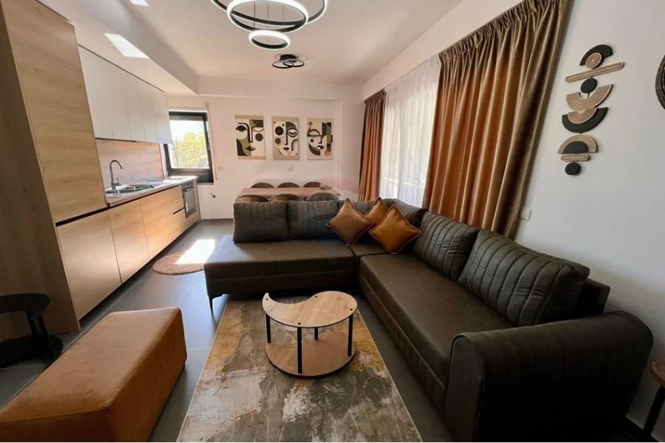 Tirane, jepet me qera apartament duplex 2+1 , 112 m² 1.000 € (Kodra e Diellit)