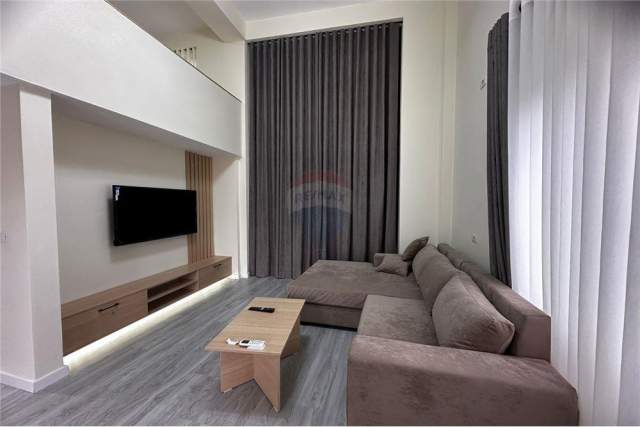 Tirane, jepet me qera apartament 2+1 80 m² 600 Euro (Liqeni i thate)