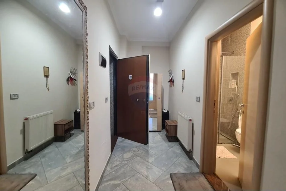 Tirane, jepet me qera apartament 2+1 Kati 9, 111 m² 1.500 € (Papa Gjonpali 2)