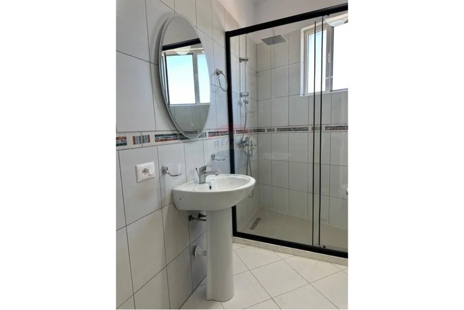 Tirane, jepet me qera apartament , 70 m² 179.000 € (Pazari i ri)