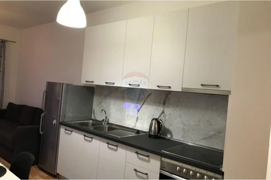 Tirane, jap me qera apartament , 70 m² 451 € (Fusha Ali Demi)
