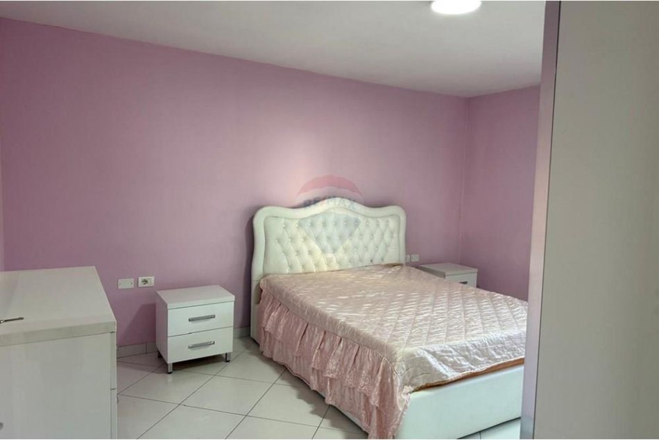 Tirane, jepet me qera apartament 2+1 Kati 1, 130 m² 600 € (Don Bosko)