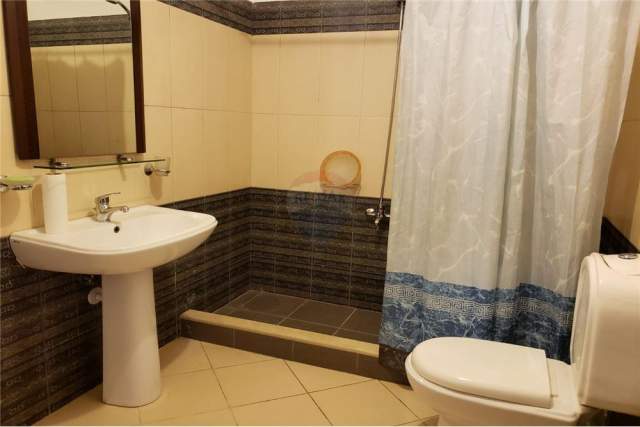 Tirane, jepet me qera apartament 2+1+BLK Kati 5, 101 m² 520 Euro (Him Kolli)