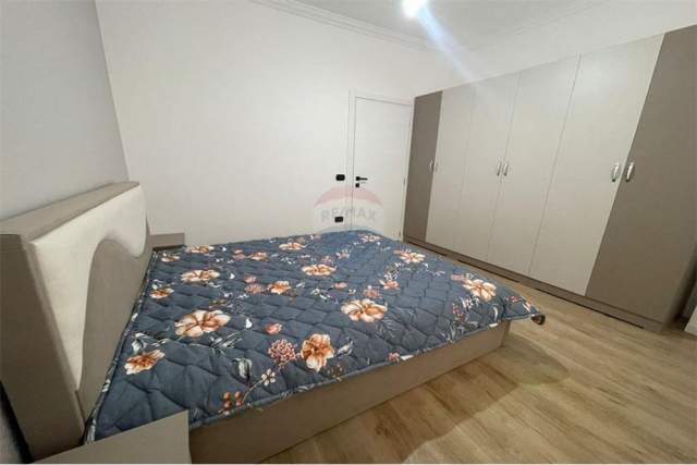 Tirane, jepet me qera apartament 2+1+BLK Kati 7, 83 m² 450 Euro (Rruga Elbasanit)