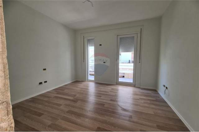 Tirane, shitet apartament 3+1+BLK Kati 3, 177 m² 119.900 Euro (Sotir Ceci)