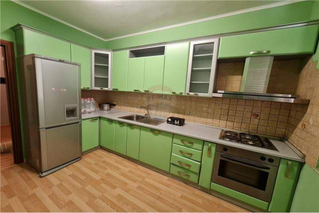 Tirane, jepet me qera apartament duplex 4+1+BLK Kati 4, 196 m² 1.500 Euro (Komuna Parisit)