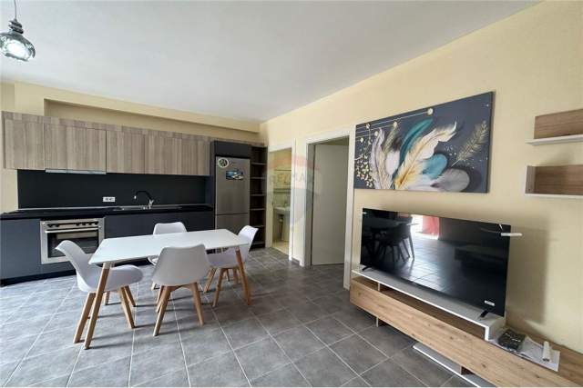 Tirane, jepet me qera apartament 1+1+BLK Kati 1, 70 m² 350 Euro (Babe Rexha)