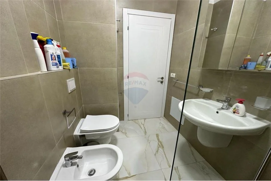Apartament 2+1 per qera tek 5 Maji!