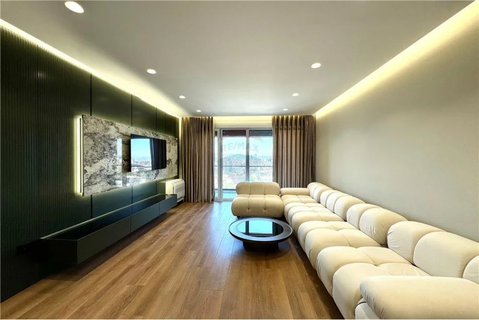 Tirane, shitet 2+1 Kati 6, 116 m² (Apartament ne shitje 2+1 ne zonen e Xhamllikut, tek ish Profarma.)