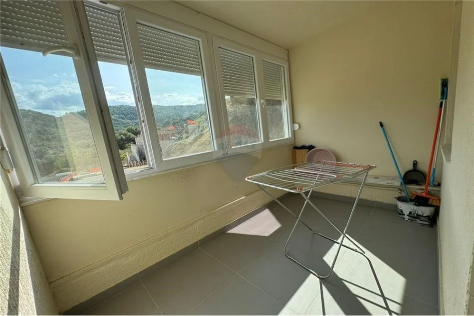 Tirane, shitet apartament 2+1 Kati 3, 103 m² 240.000 € (SHITET APARTAMENT 2+1+2 Tek Kopshti Zoologjik)