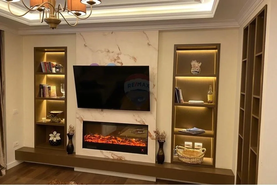 Tirane, jepet me qera apartament 2+1 Kati 2, 100 m² 1.500 € (QIRA, APARTAMENT 2+1, STADIUMIT AIR ALBANIA!)