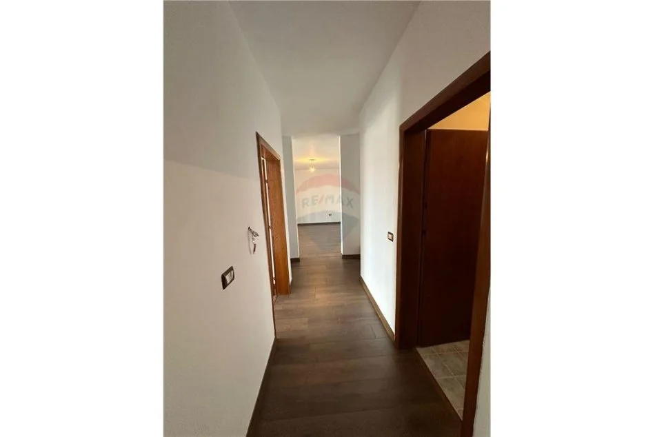 Tirane, shitet apartament Kati 5, 120 m² 159.000 € (Don Bosko)