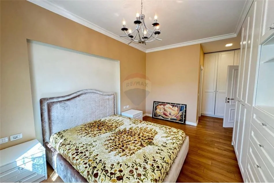 Tirane, jepet me qera apartament 2+1 Kati 3, 110 m² 1.000 € (Liqeni i Thate)