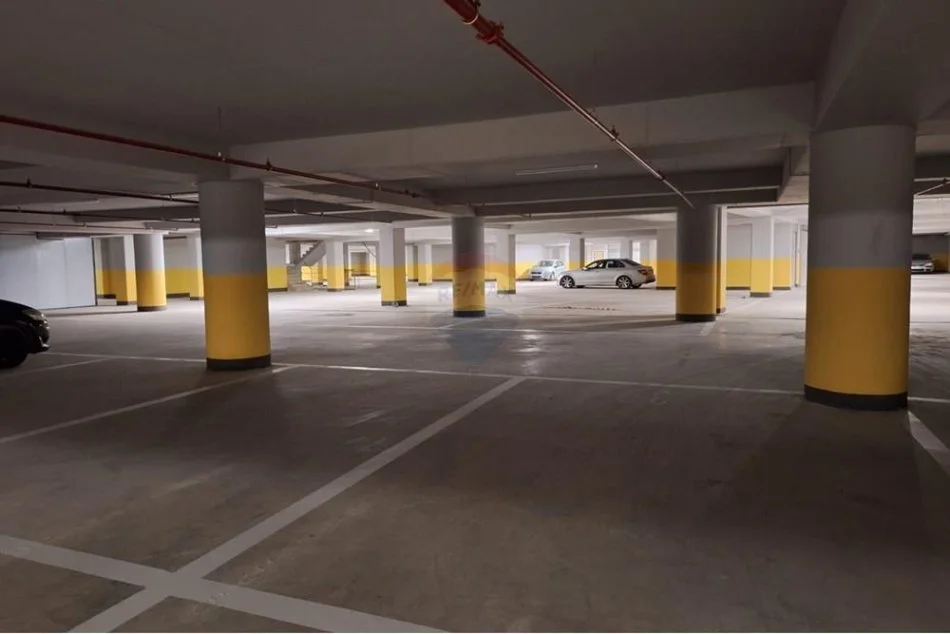 Tirane, jepet me qera apartament 2+1 Kati 5, 110 m² 750 € (Stacioni i Trenit)